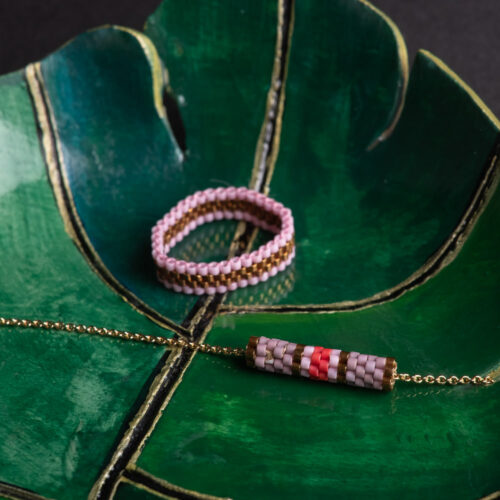 atelier creation bague et pendentif miyuki avec chaine en or